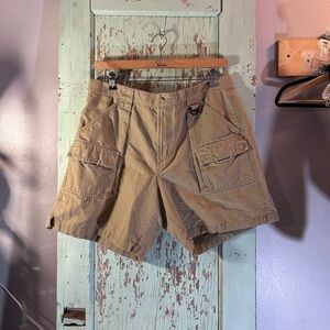 Men’s Columbia Khaki cargo shorts